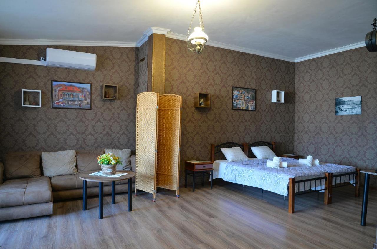 Natia's On Dadiani St. Apartment Tbilisi